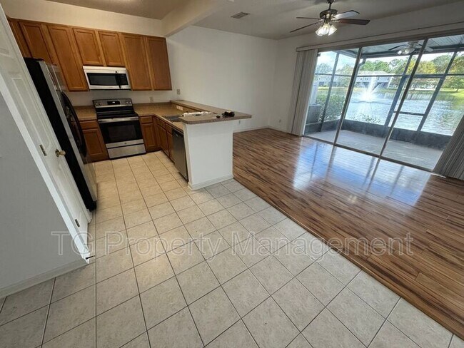 Primary Photo - 5760 Sandstone Way