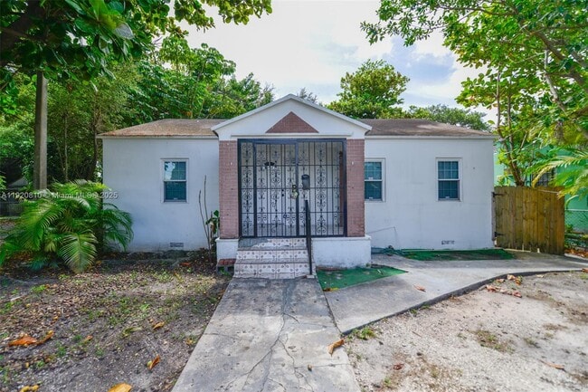 Building Photo - 1250 NW 43rd St