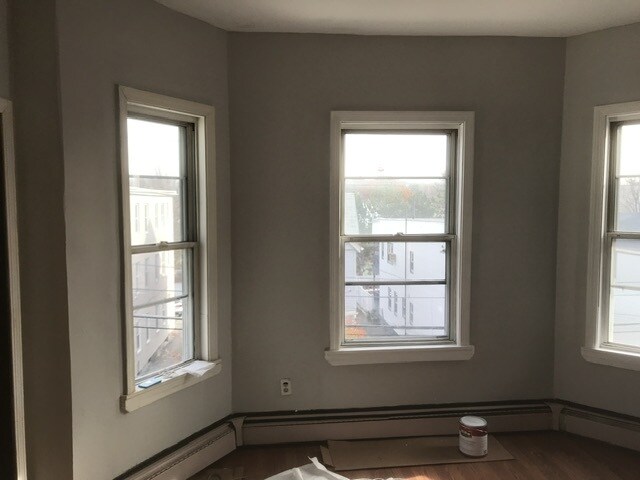 Building Photo - 76 Malden St