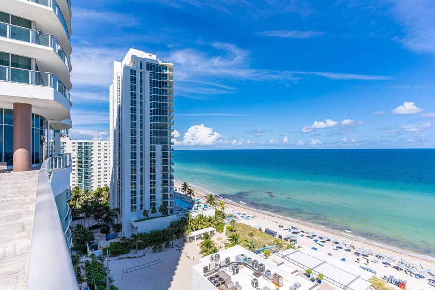 Building Photo - 1803 S Ocean Dr