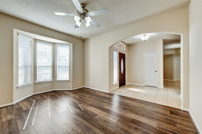 Building Photo - 7414 Compass Rose Dr