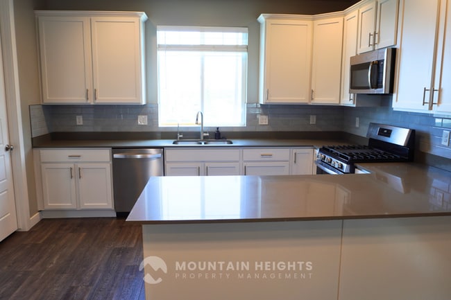 Building Photo - 3977 W Penstemon Wy