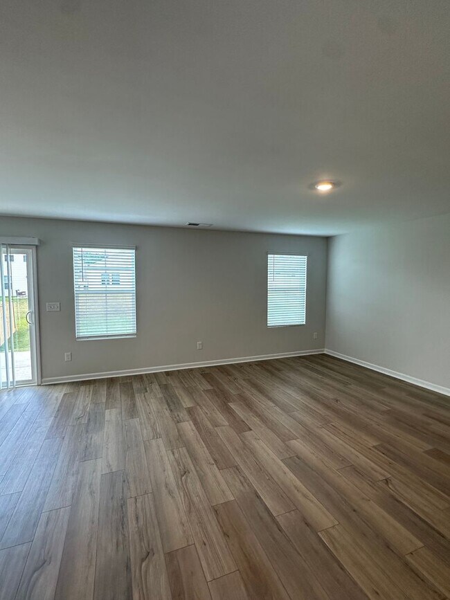 Building Photo - 926 Lodgepole Ln