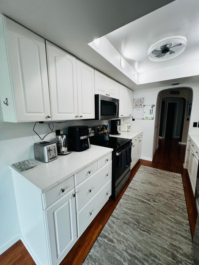 Building Photo - 1201 River Reach Dr