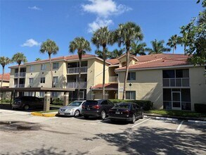 Building Photo - 2 bedroom in Hollywood FL 33021