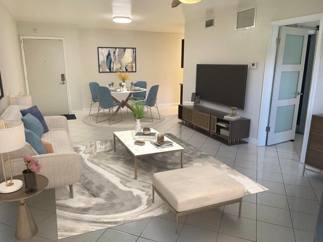 Building Photo - 140 NE 19th Ct