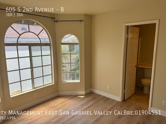 Building Photo - 605 S 2nd Ave