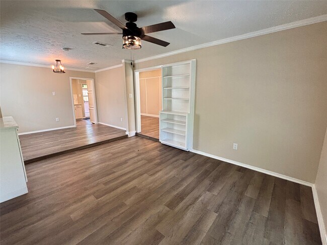 Building Photo - 4526 McCleester Dr
