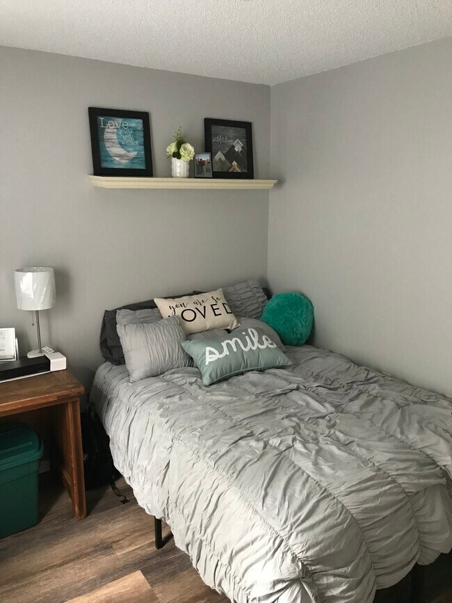 Building Photo - 15 S Shafer St