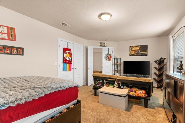 Building Photo - 224 Baycliff Dr