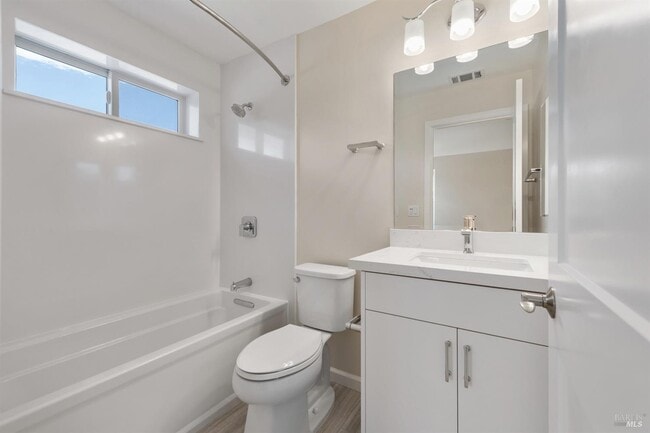 Building Photo - 4420 Lahinch Ln