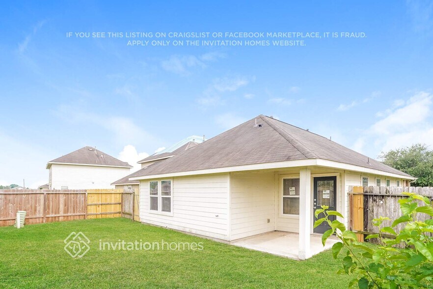 Building Photo - 6247 El Granate Dr