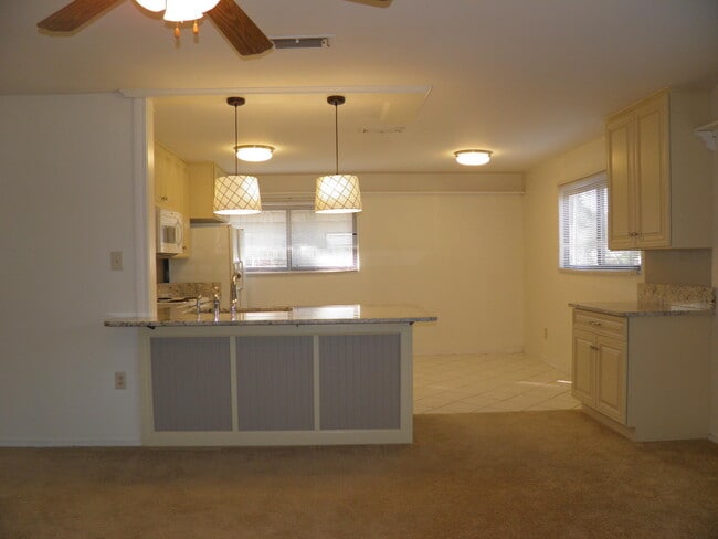 Building Photo - 103 Alden Dr