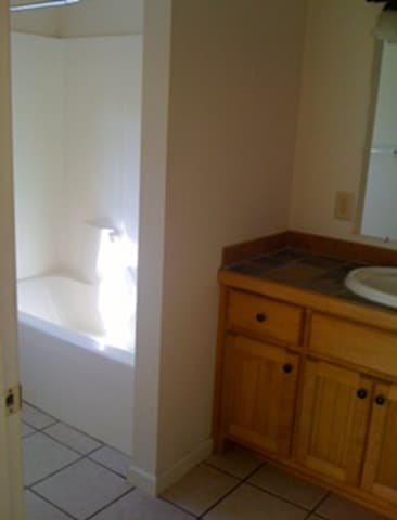 Building Photo - 193 Marlin St