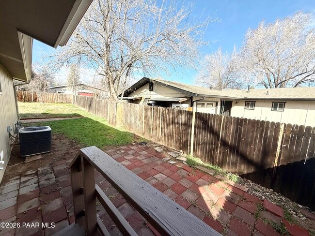 Building Photo - 1968 Sycamore Dr