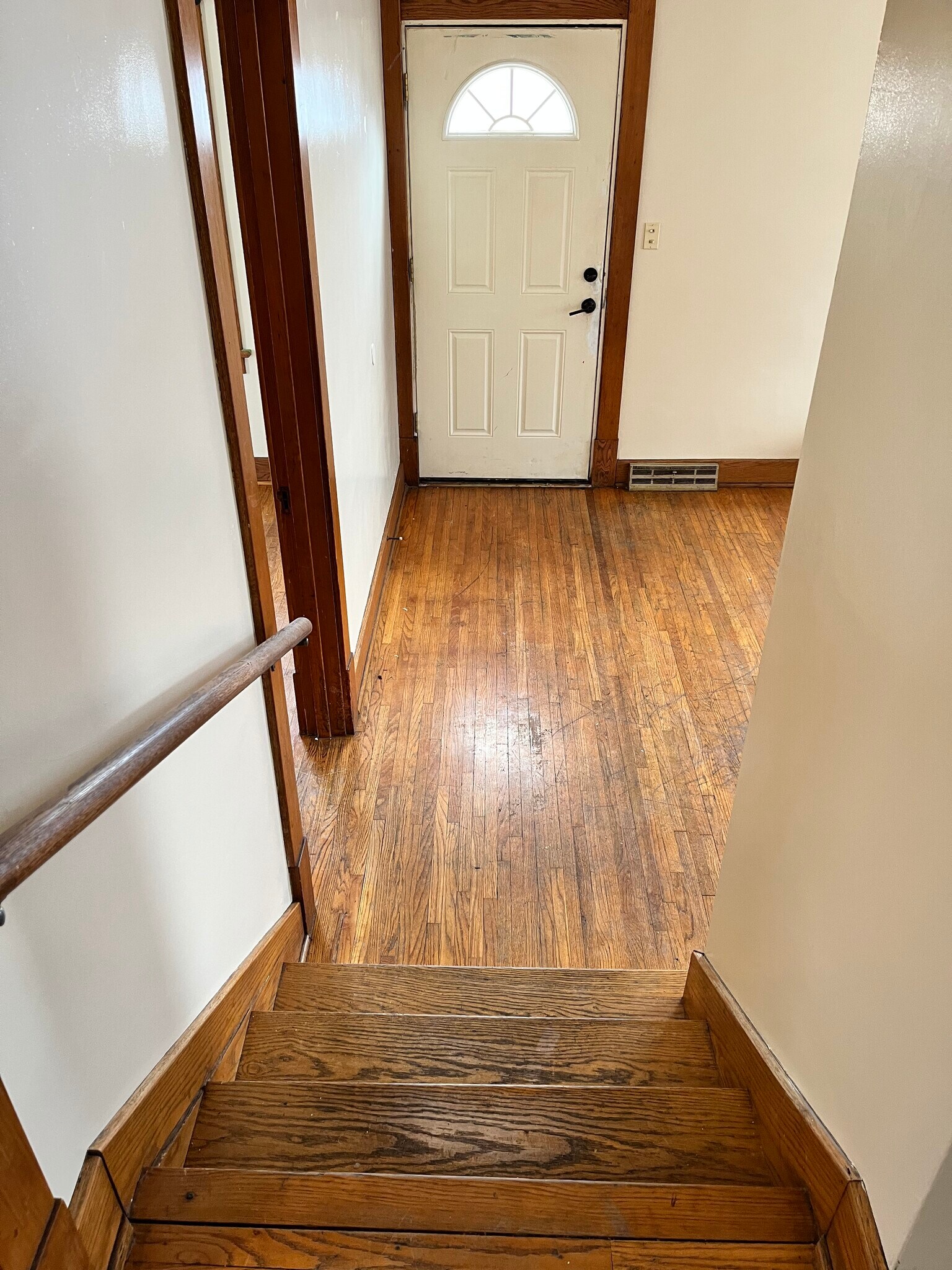 Building Photo - 218 Hammond Ave