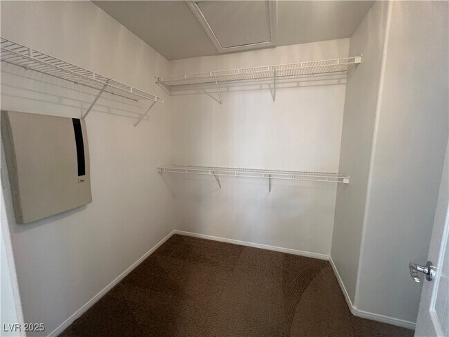 Building Photo - 1550 Midnight Cowboy Ct