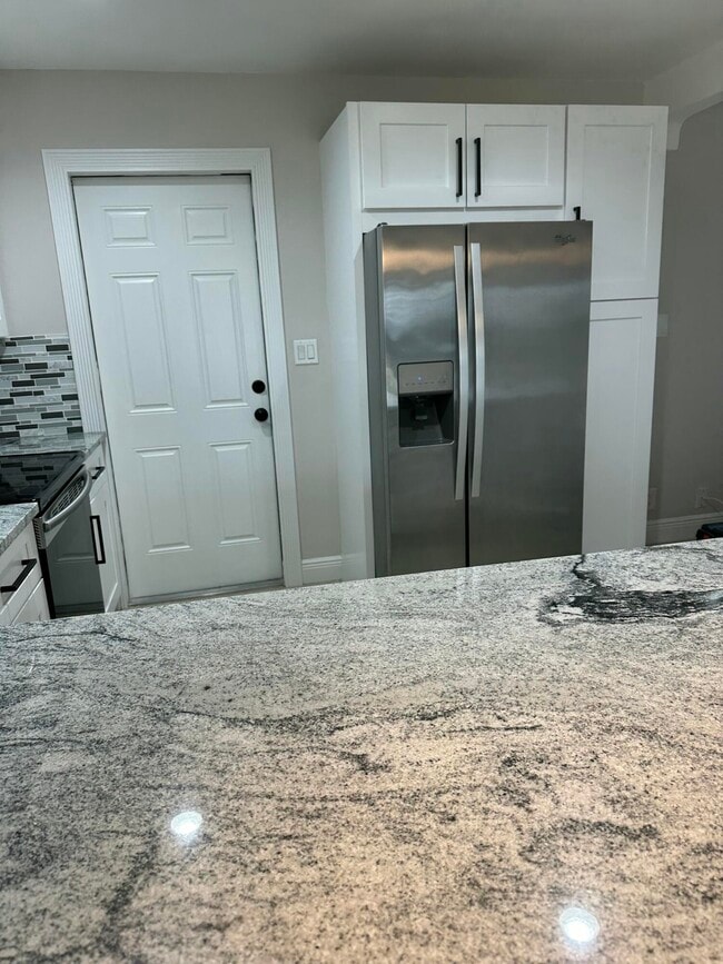 Building Photo - 1092 Florence Rd