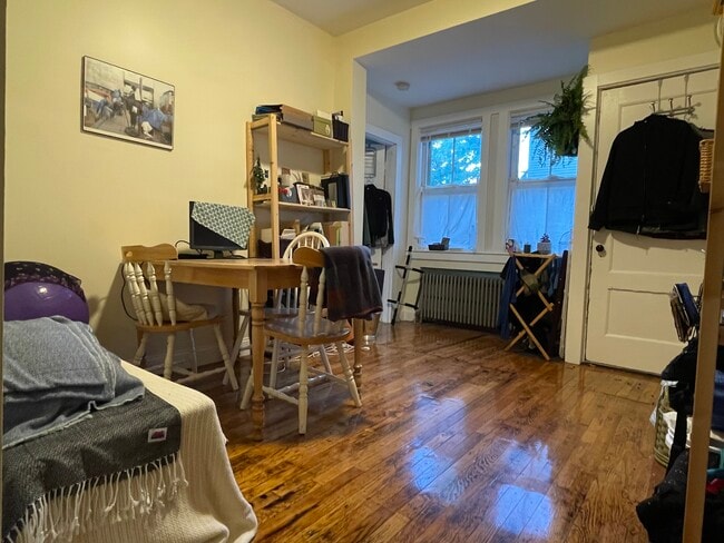 Building Photo - 8 Ivaloo St