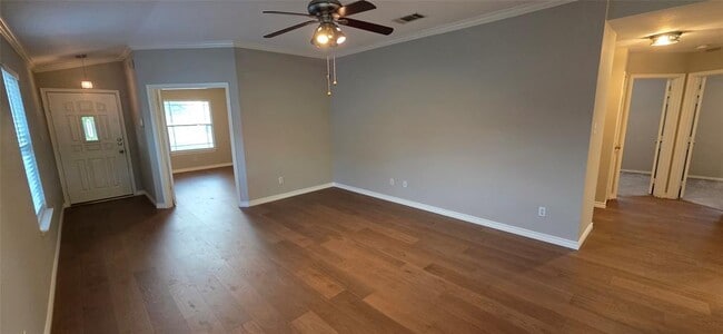 Building Photo - 204 Quail Hollow Dr