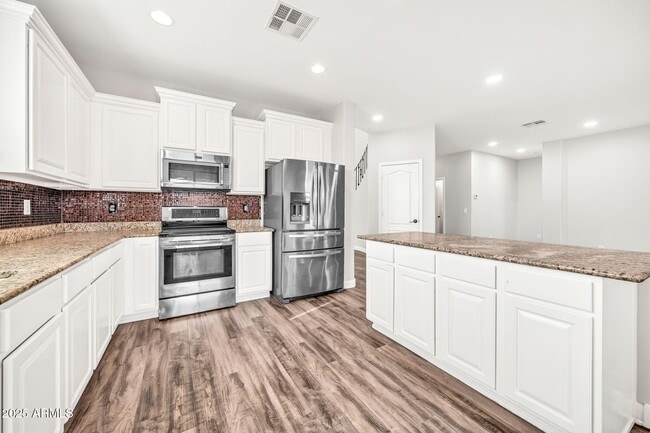 Building Photo - 7859 W Redbird Rd