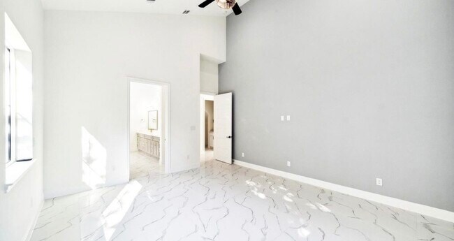 Building Photo - 75 Wick Willow Rd