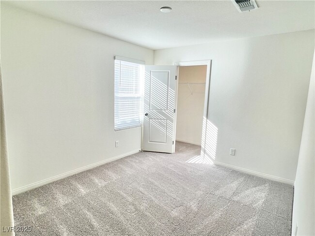 Building Photo - 6972 W Ford Ave