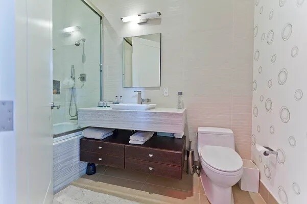 Building Photo - 2D @ Adagio