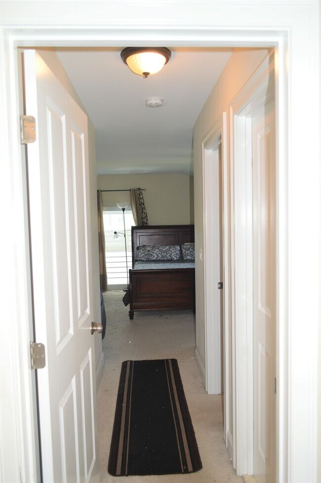 Building Photo - Spacious Four-Bedroom House Available Now,...