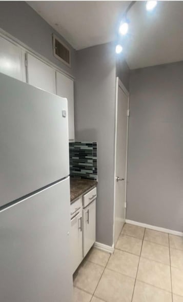 Building Photo - 5601 Birchman Ave