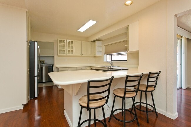 Building Photo - Mililani Town - 3 Bedroom, 2 Bath, Garage ...