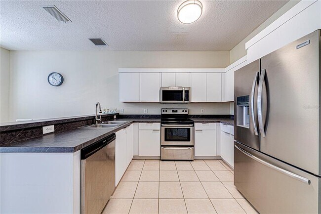 Building Photo - 360 Tupelo Cir