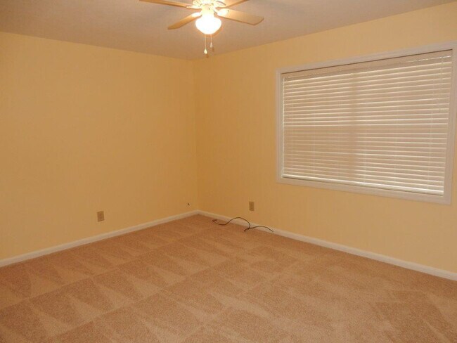 Building Photo - Fourteenth Avenue 4000