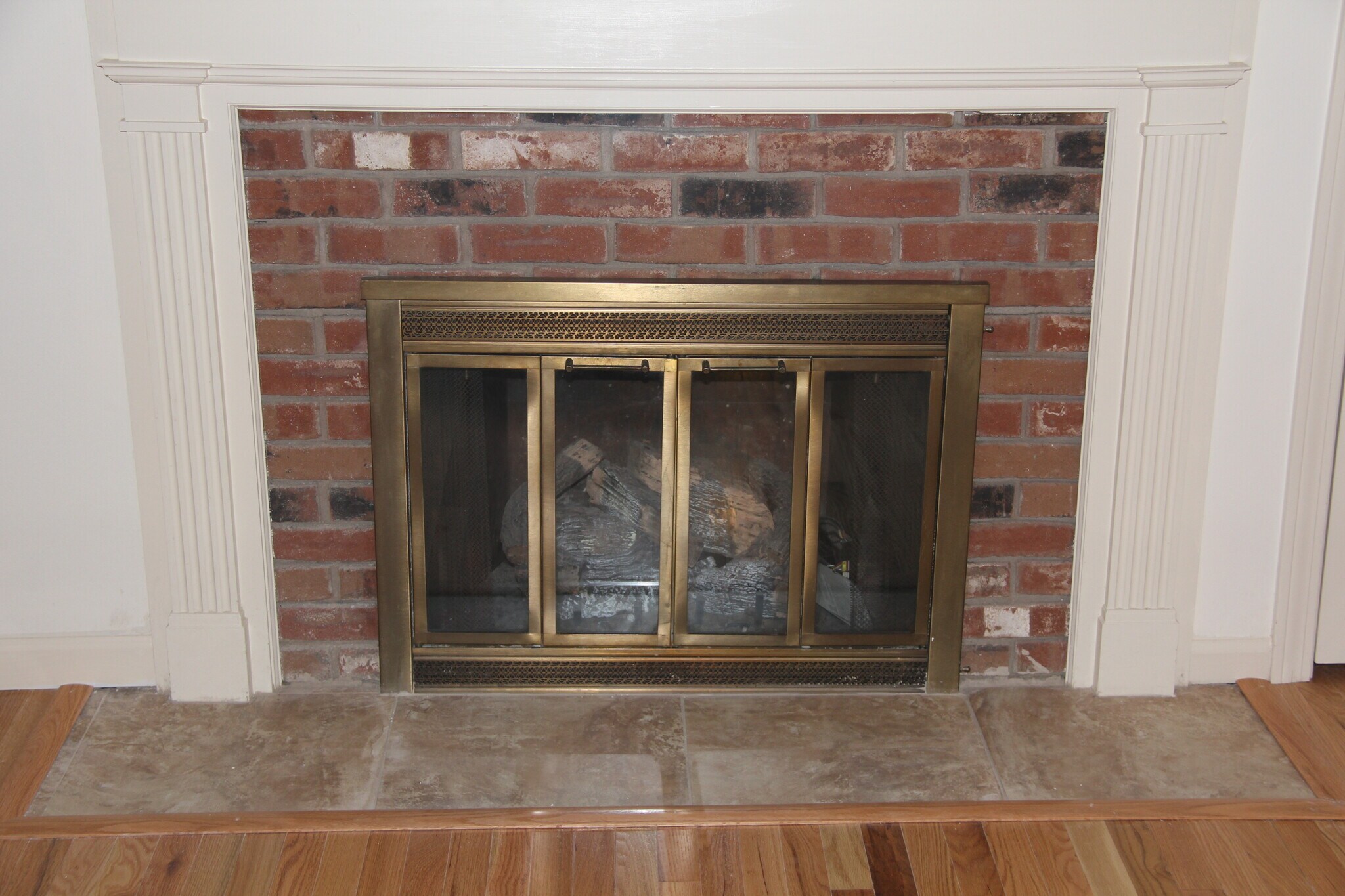 Gas Fireplace - 45 Tunxis Vlg