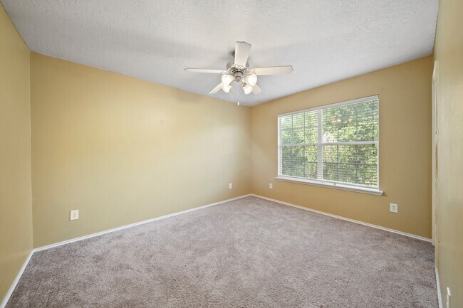 Building Photo - 17802 Kerrybrook Ln
