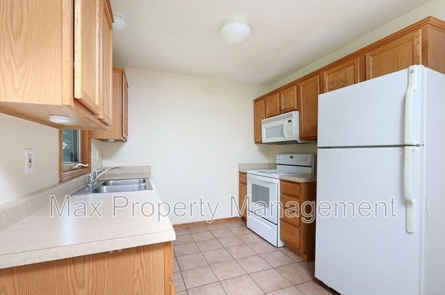 Building Photo - 5907 Townsend Ave