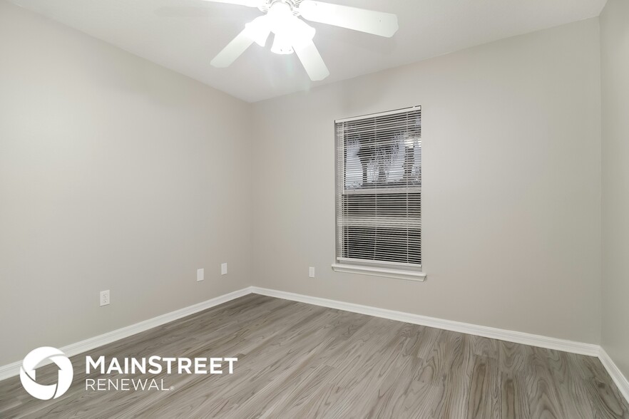 Building Photo - 1403 Island Cove Dr