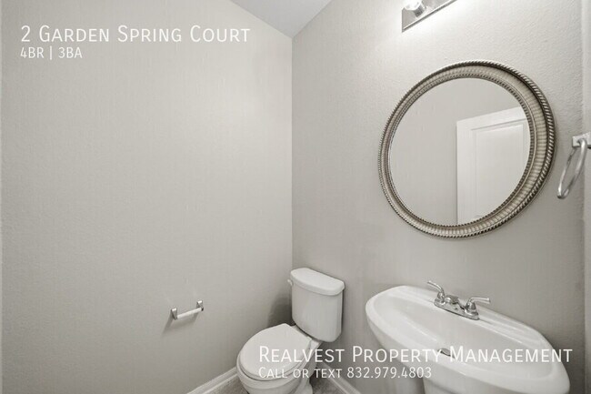 Building Photo - 2 Garden Spring Ct
