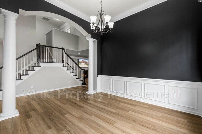 Building Photo - 11012 Southfield Dr