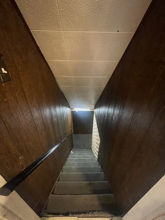 Building Photo - 149 Parkwood Rd