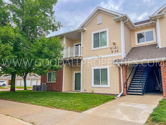 Primary Photo - 2 Bedroom 2 Bath on first level in Johnsto...