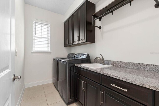 Building Photo - 2703 Morning Light Ct