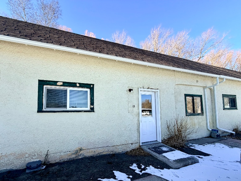 Building Photo - 1 View Vista Dr