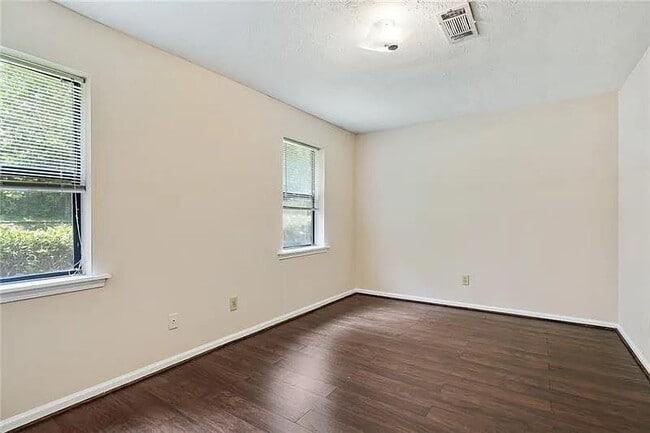 Building Photo - 76 Sandalwood Cir