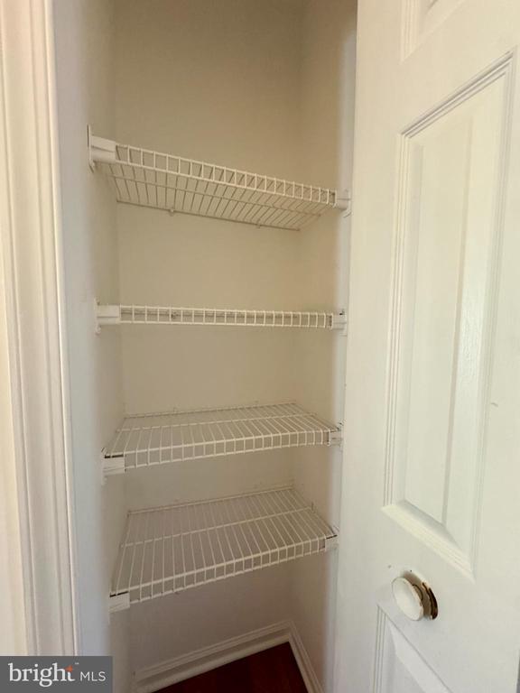 Building Photo - 6291 Kerrydale Dr