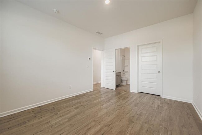 Building Photo - 6217 Honeybell Aly