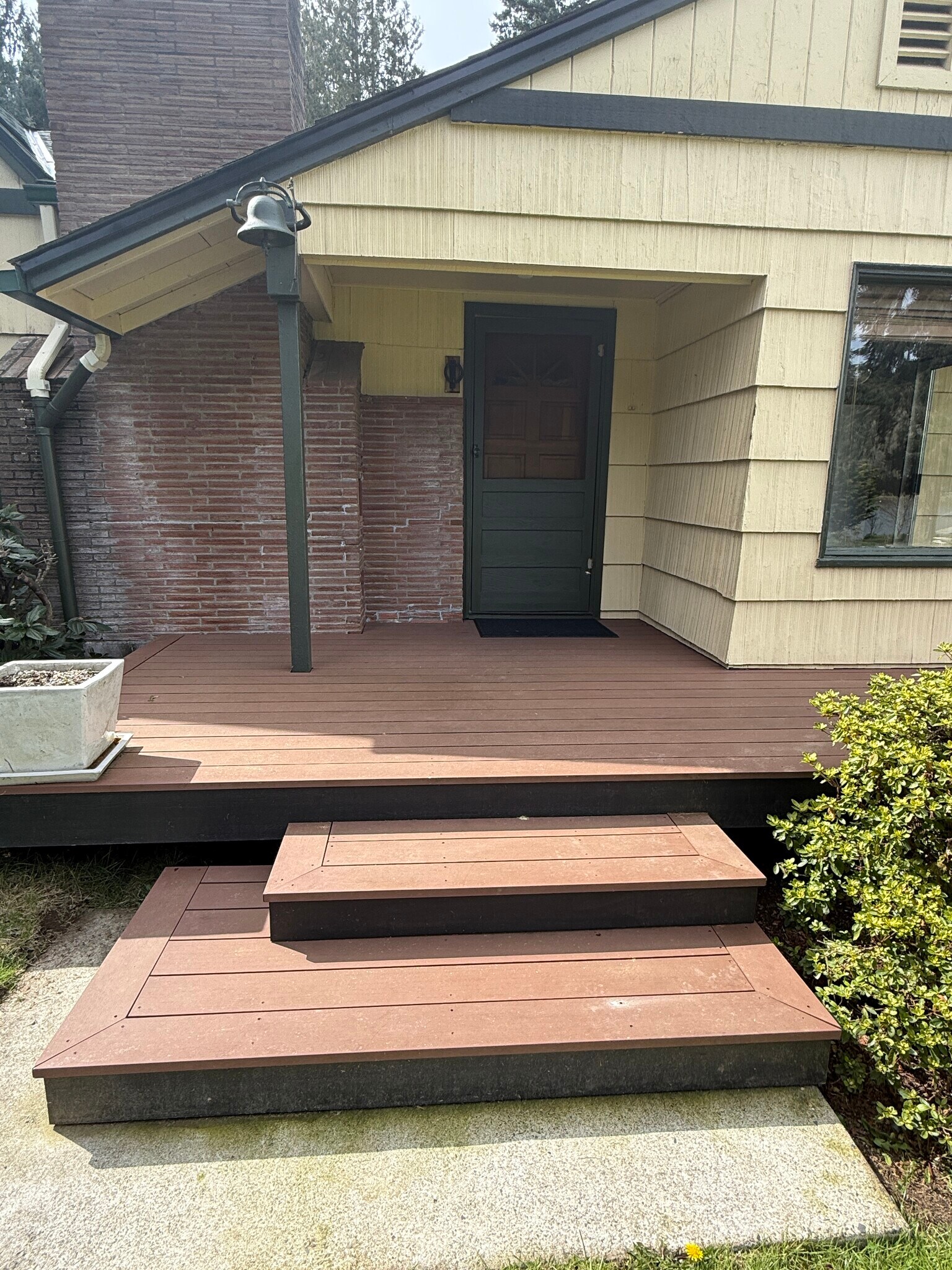 Building Photo - 6840 NE Wood Bay Ln