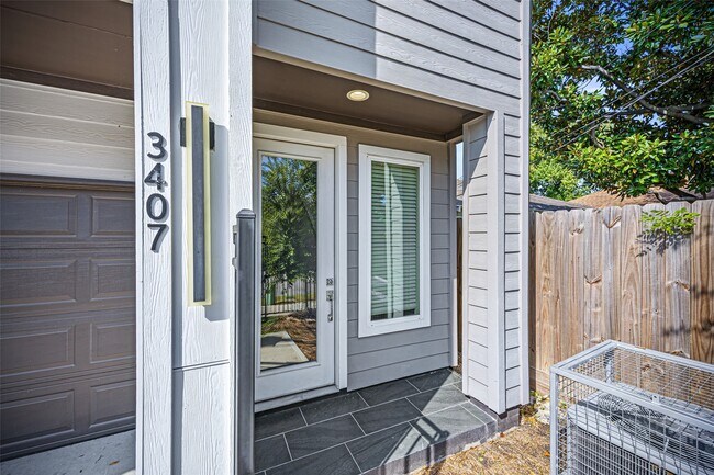 Building Photo - 3407 Terry St