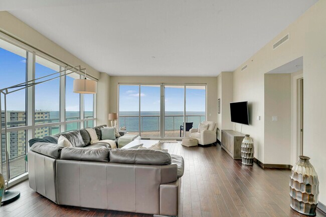 Building Photo - 1 N Ocean Blvd