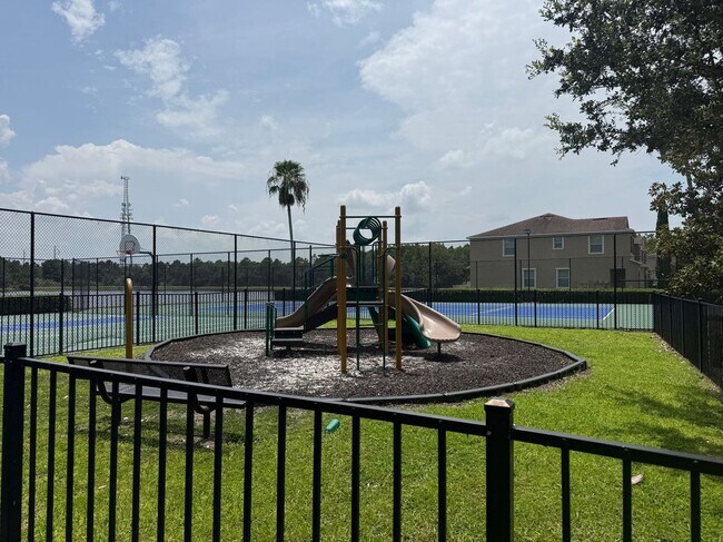 Building Photo - 10769 Savannah Landing Cir